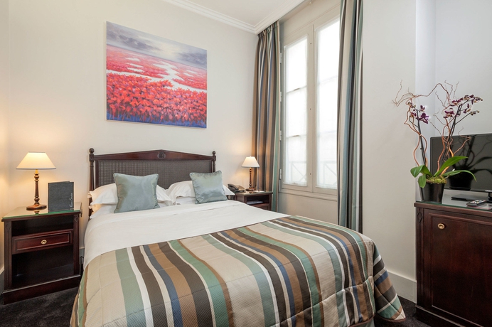 Imagen de la habitación del Hotel Royal Saint Honoré Paris Louvre. Foto 6