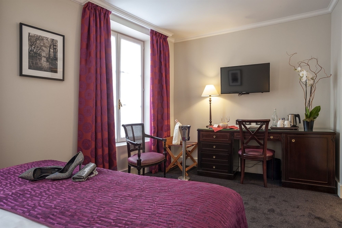 Imagen de la habitación del Hotel Royal Saint Honoré Paris Louvre. Foto 7