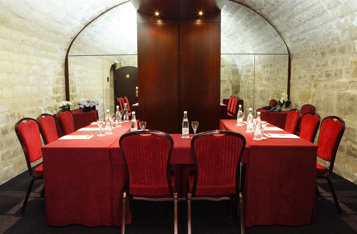 Imagen de los interiores del Hotel Royal Saint Honoré Paris Louvre. Foto 13