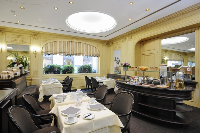 Imagen del bar/restaurante del Hotel Royal Saint Honoré Paris Louvre. Foto 2