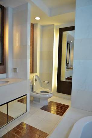 Imagen de la habitación del Hotel Royal Sammuk Villa. Foto 15