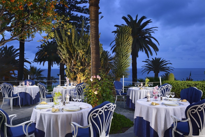Imagen del bar/restaurante del Hotel Royal San Remo. Foto 1