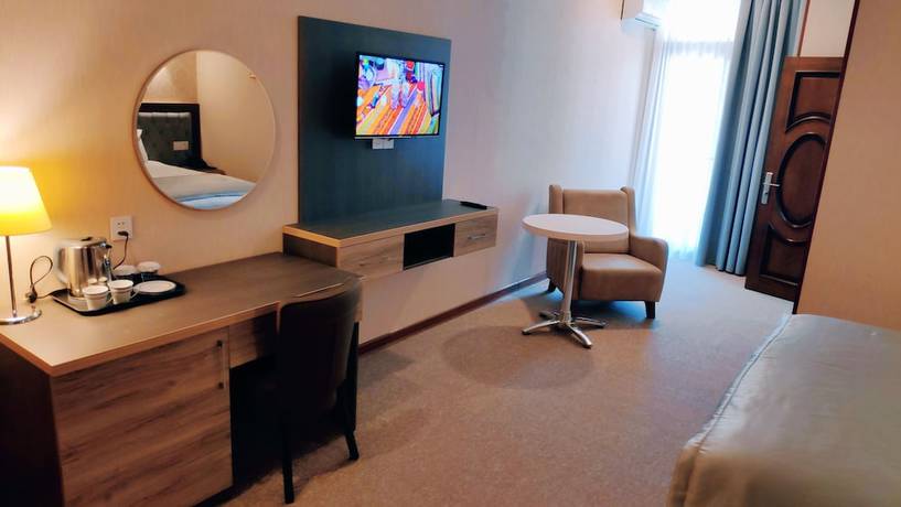 Imagen de la habitación del Hotel Royal Sapphire. Foto 5