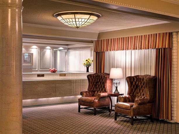Imagen de los interiores del Hotel Royal Scot and Suites. Foto 14