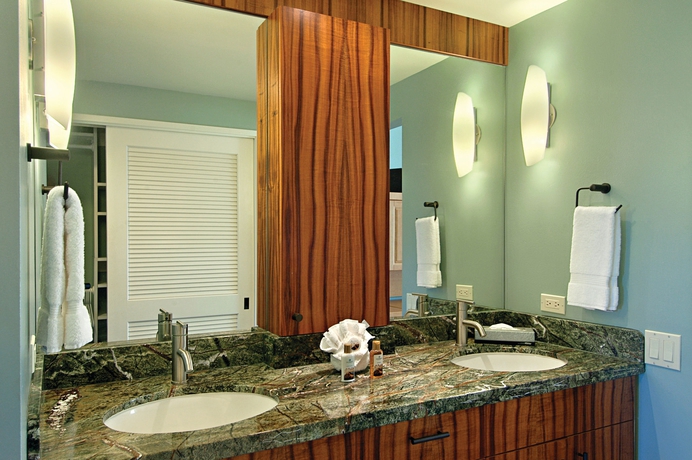 Imagen de la habitación del Hotel Royal Sea Cliff Kona by Outrigger. Foto 9