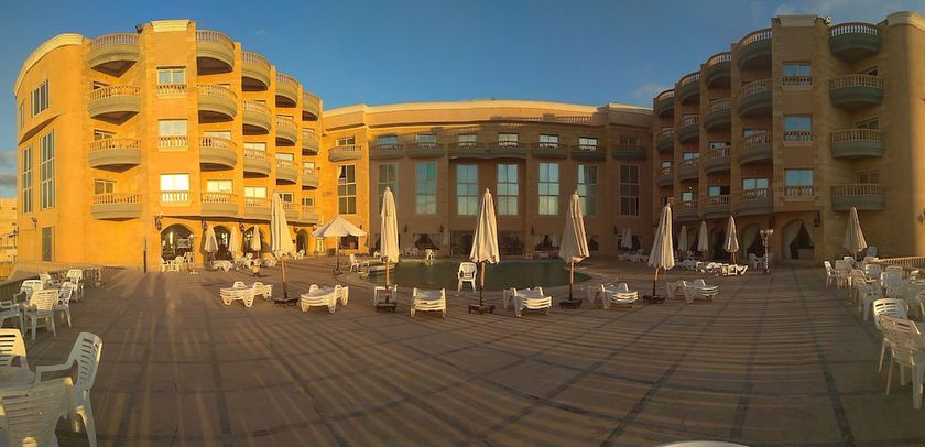 Imagen de los exteriores del Hotel Royal Sea View, El-Agamy. Foto 7