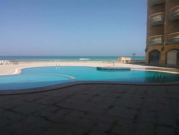 Imagen de la piscina del Hotel Royal Sea View, El-Agamy. Foto 18