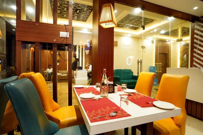 Imagen del bar/restaurante del Hotel Royal Sea View, Kanthi. Foto 5