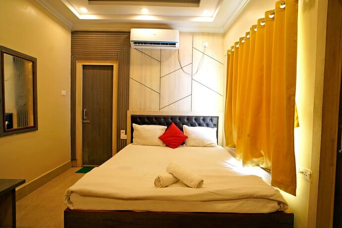 Imagen de la habitación del Hotel Royal Sea View, Kanthi. Foto 13