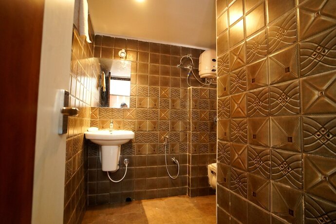 Imagen de la habitación del Hotel Royal Sea View, Kanthi. Foto 16