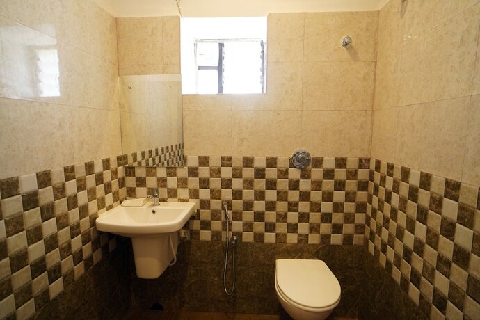 Imagen de la habitación del Hotel Royal Sea View, Kanthi. Foto 19