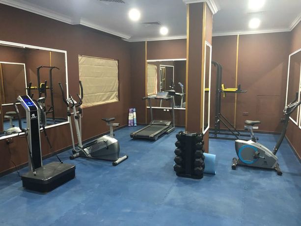 Imagen de la habitación del Hotel Royal Sharjah. Foto 10
