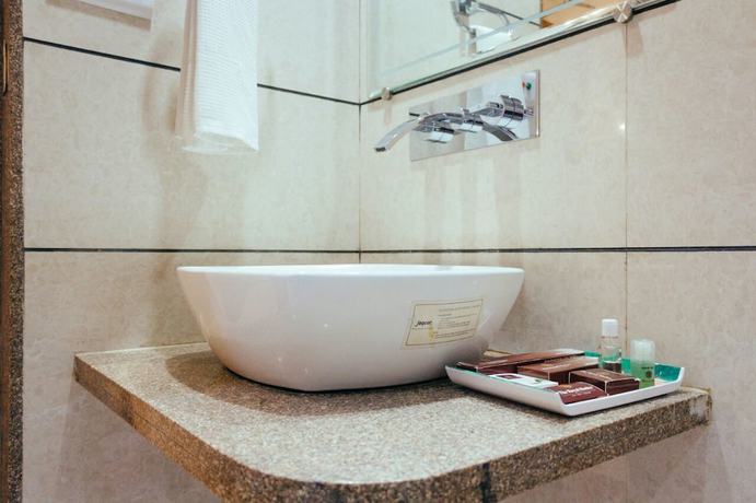 Imagen de la habitación del Hotel Royal Shelter, Pardi. Foto 9