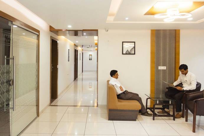 Imagen de los interiores del Hotel Royal Shelter, Pardi. Foto 18