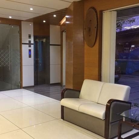 Imagen de los interiores del Hotel Royal Shelter, Pardi. Foto 20