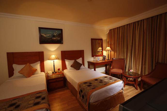 Imagen de la habitación del Hotel Royal Singi. Foto 6