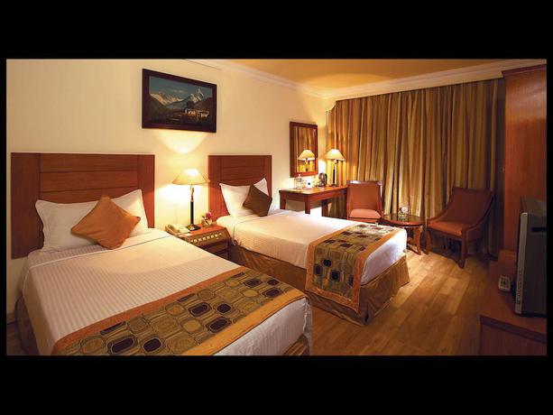 Imagen de la habitación del Hotel Royal Singi. Foto 7