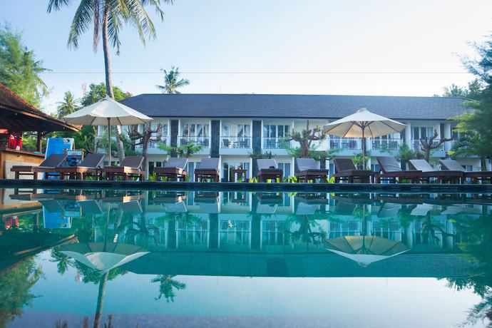 Imagen de la piscina del Hotel Royal Singosari Villa Karang. Foto 8