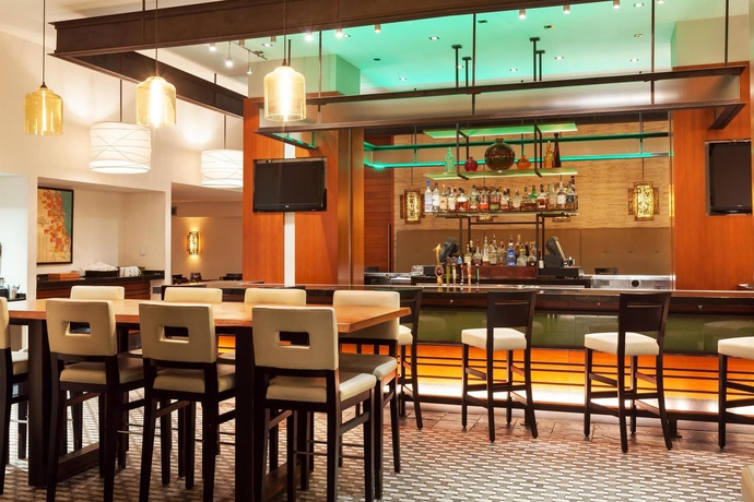Imagen del bar/restaurante del Hotel Royal Sonesta Chicago Downtown. Foto 3