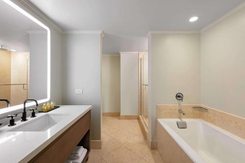 Imagen de la habitación del Hotel Royal Sonesta Chicago Downtown. Foto 14