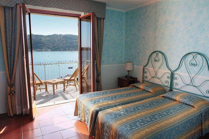 Imagen de la habitación del Hotel Royal Sporting. Foto 6