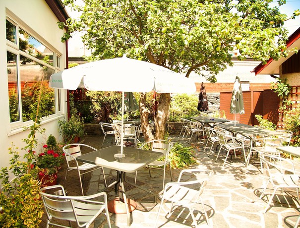 Imagen de los exteriores del Hotel Royal Sportsman. Foto 13