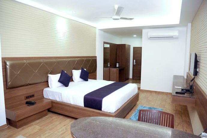 Imagen de la habitación del Hotel Royal Square. Foto 13