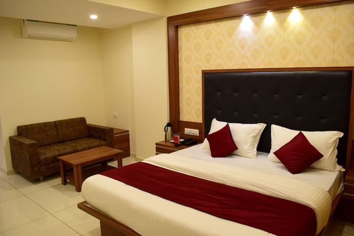 Imagen de la habitación del Hotel Royal Square by Sky Stays. Foto 11