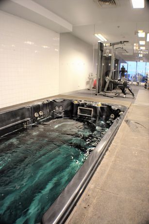 Imagen de la piscina del Hotel Royal Stays Apartments Clarendon St. Foto 17