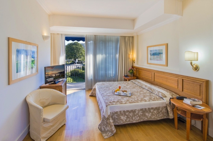 Imagen de la habitación del Hotel Royal, Stresa. Foto 3