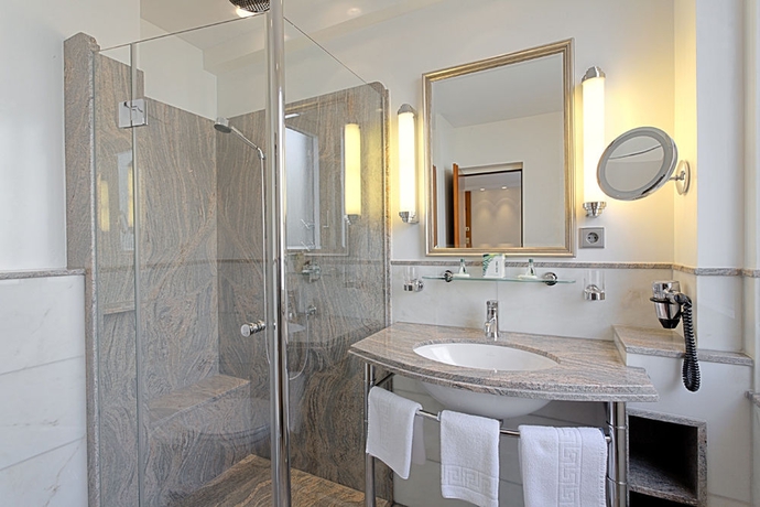 Imagen de la habitación del Hotel Royal, Stuttgart. Foto 10