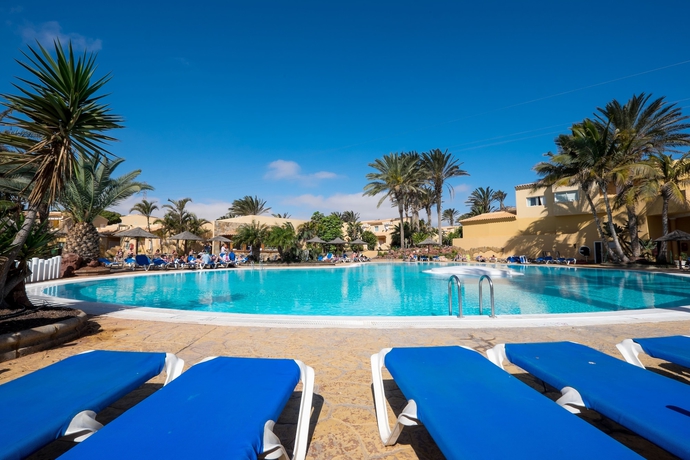 Imagen de la piscina del Hotel Royal Suite, Costa Calma. Foto 16