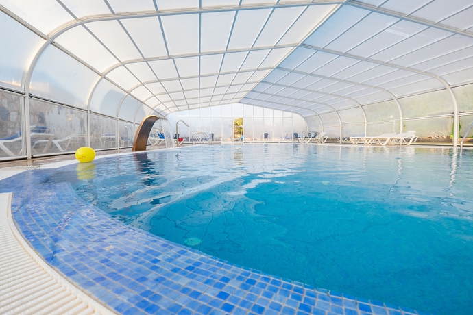 Imagen de la piscina del Hotel Royal Suite. Foto 15