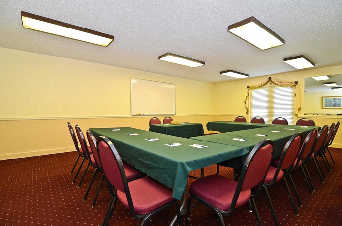 Imagen de los interiores del Hotel Royal Suites, Baton Rouge. Foto 15