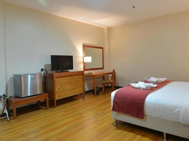 Imagen de la habitación del Hotel Royal Suites Condotel. Foto 8