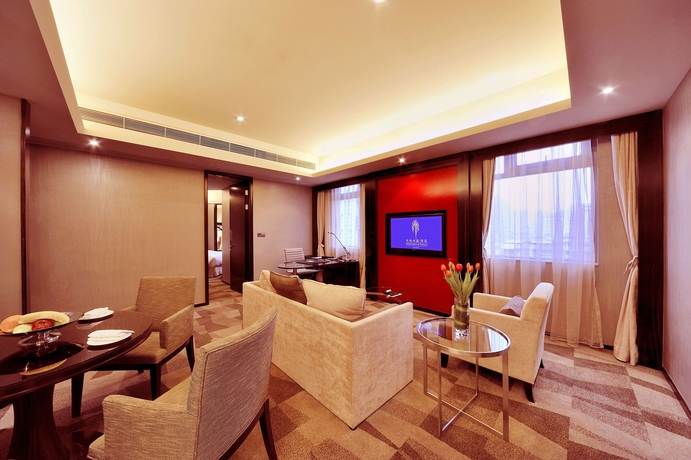 Imagen de los interiores del Hotel Royal Suites and Tower. Foto 10