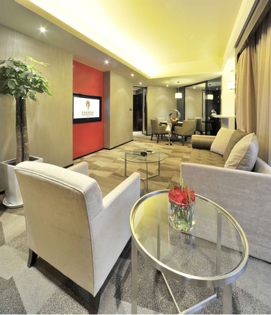 Imagen de los interiores del Hotel Royal Suites and Tower. Foto 11