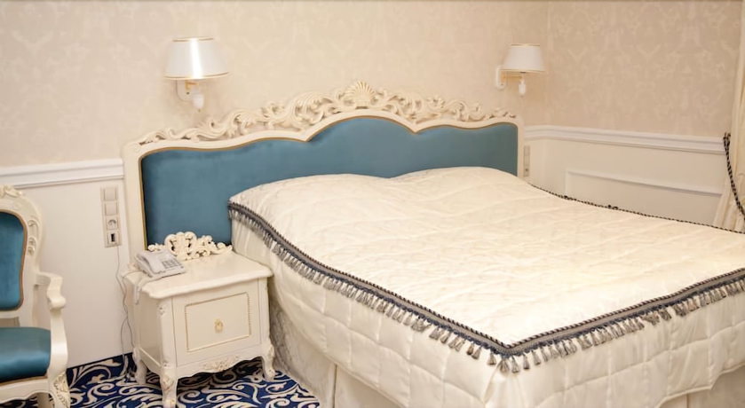 Imagen de la habitación del Hotel Royal Sun Geneva. Foto 6