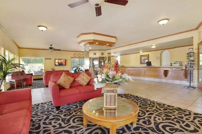 Imagen de los interiores del Hotel Royal Sun Palm Springs. Foto 8