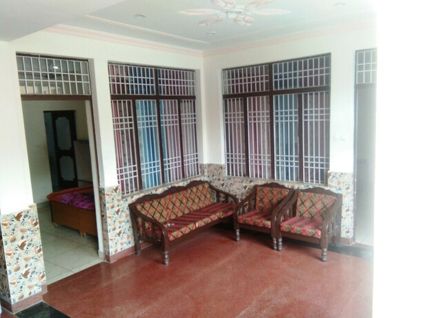 Imagen de los interiores del Hotel Royal Taj. Foto 21