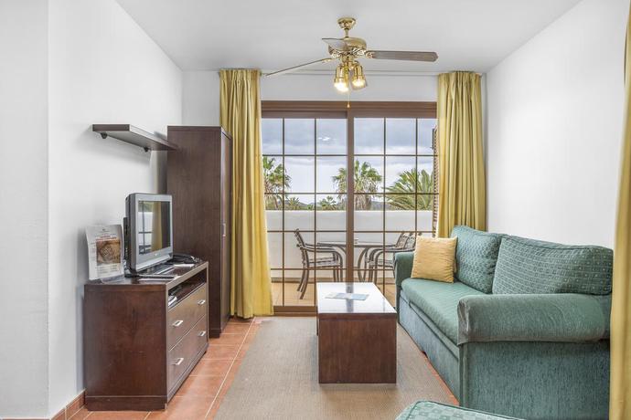 Imagen de la habitación del Hotel Royal Tenerife Country Club. Foto 4