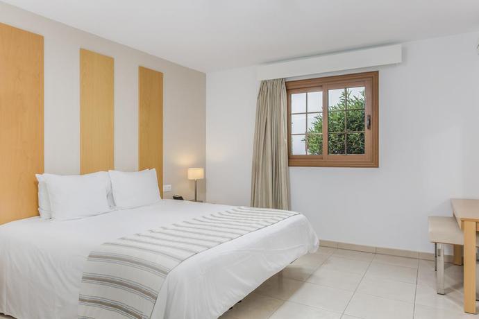 Imagen de la habitación del Hotel Royal Tenerife Country Club. Foto 7