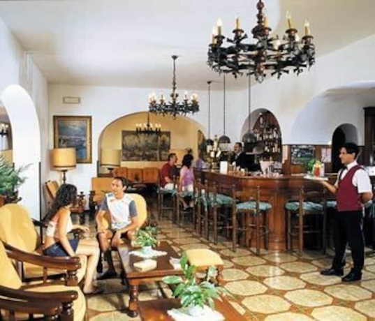 Imagen del bar/restaurante del Hotel Royal Terme. Foto 3