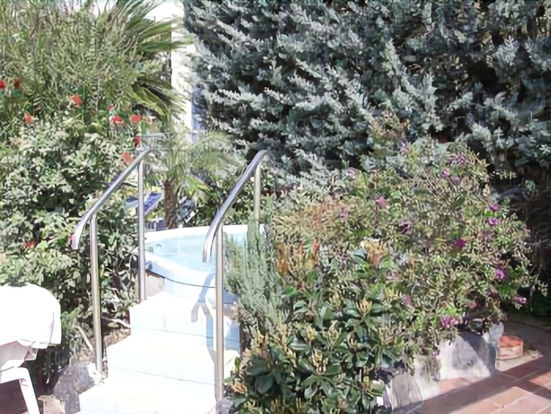 Imagen de los exteriores del Hotel Royal Terme. Foto 8