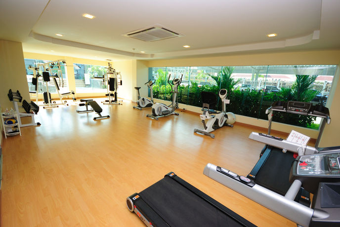 Imagen de la piscina del Hotel Royal Thai Residence. Foto 15