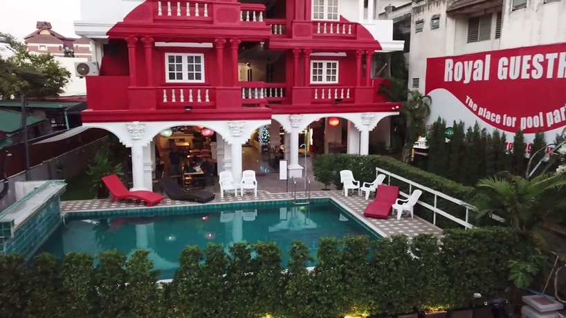 Imagen de los exteriores del Hotel Royal Thapae Gate Guesthouse. Foto 13