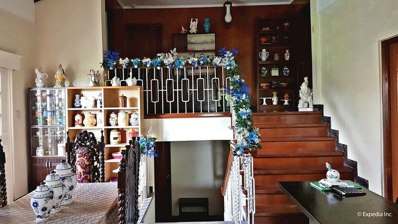 Imagen de los interiores del Hotel Royal Thee Bed and Breakfast. Foto 32