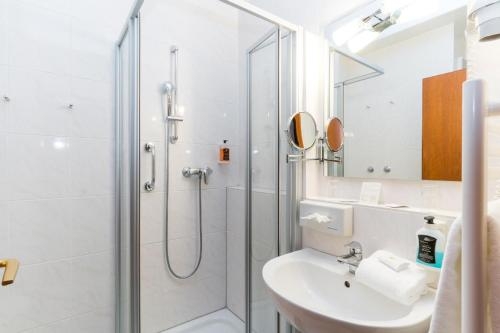 Imagen de la habitación del Hotel Royal, Timmendorfer Strand. Foto 6