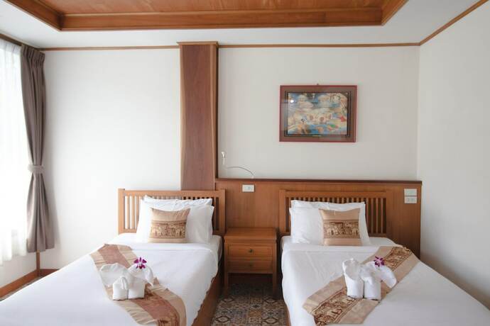 Imagen de la habitación del Hotel Royal Train Garden Resort. Foto 14