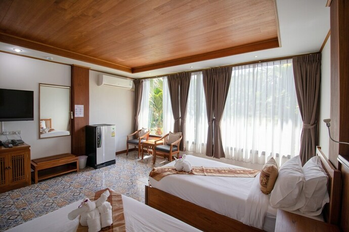 Imagen de la habitación del Hotel Royal Train Garden Resort. Foto 16